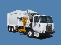 2018 Autocar Xpeditor CNG with Bridgeport Mfg Ranger 33yd Automated Side Loader Refuse Truck