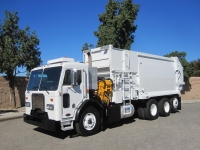 2012 Peterbilt 320 with Curbtender 31yd Automated Side Loader Refuse Truck **Coming Soon**
