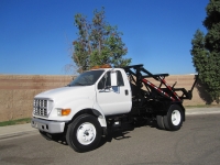 2000 Ford F650 with K-Pac Container Delivery Unit (CDU) Refuse Truck