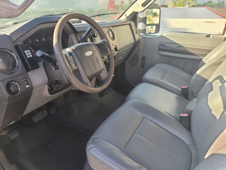 2013 Ford F550 with New Way Diamondback 6 Yard Rear Loader