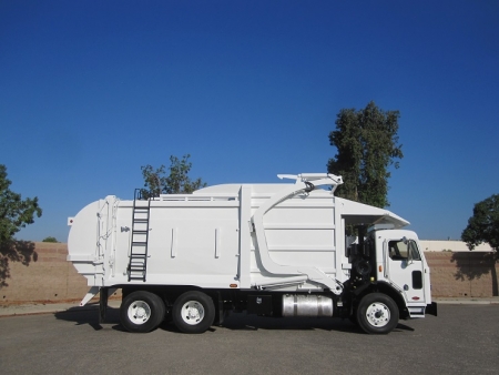 2014 Peterbilt 320 with Curbtender Titan 40yd Front Loader Refuse Truck