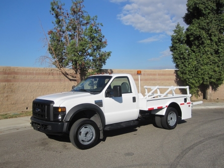 2008 Ford F450 with Gaskin Container Delivery Unit (CDU) Refuse Truck