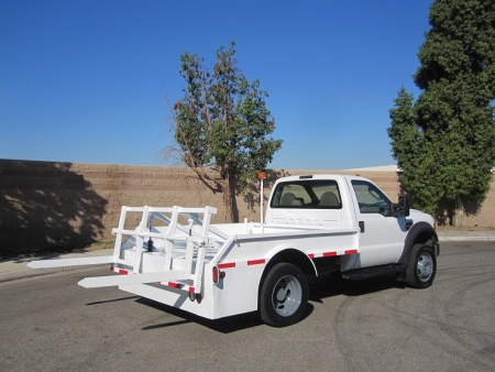 2008 Ford F450 with Gaskin Container Delivery Unit (CDU) Refuse Truck