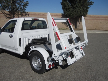 2008 GMC Canyon with Gaskin Container Delivery Unit (CDU) Refuse Truck