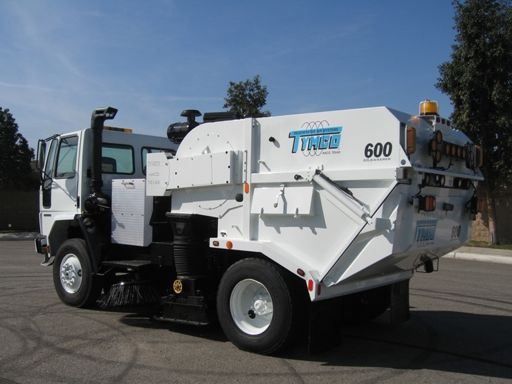 2003 Tymco 600 CNG Air Street Sweeper for Sale | SW481330