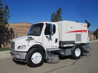 2007 Elgin Broom Bear Street Sweeper