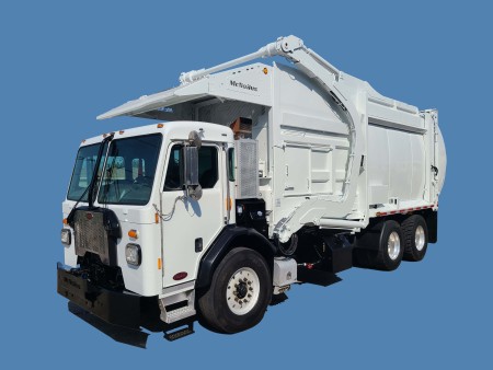 2019 Peterbilt 520 with McNeilus Atlantic 40yd Front Loader Refuse Truck