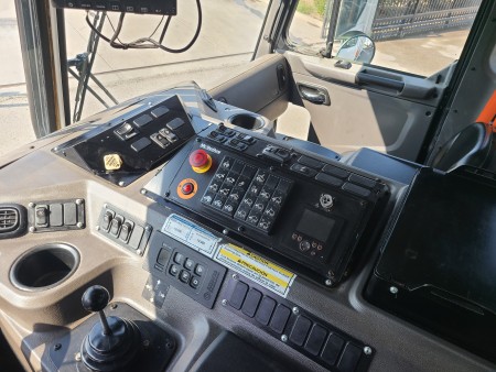 2019 Peterbilt 520 with McNeilus Atlantic 40yd Front Loader Refuse Truck