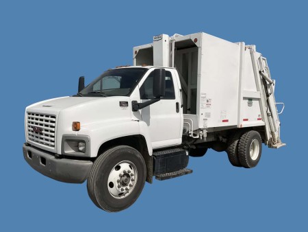 2009 GMC C7500 TopKick with Pak-Mor R116 16yd Rear Loader