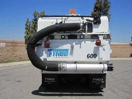 2009 Tymco 600 BAH Regenerative Air Street Sweeper on International 4200 DuraStar