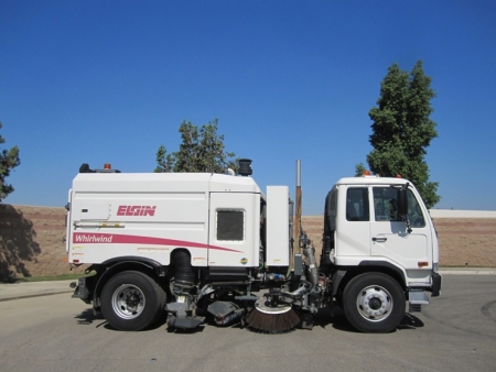 2008 Elgin Whirlwind Street Sweeper on UD3300 Chassis